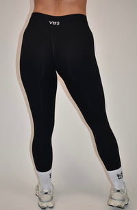 Noir Pulse Leggings