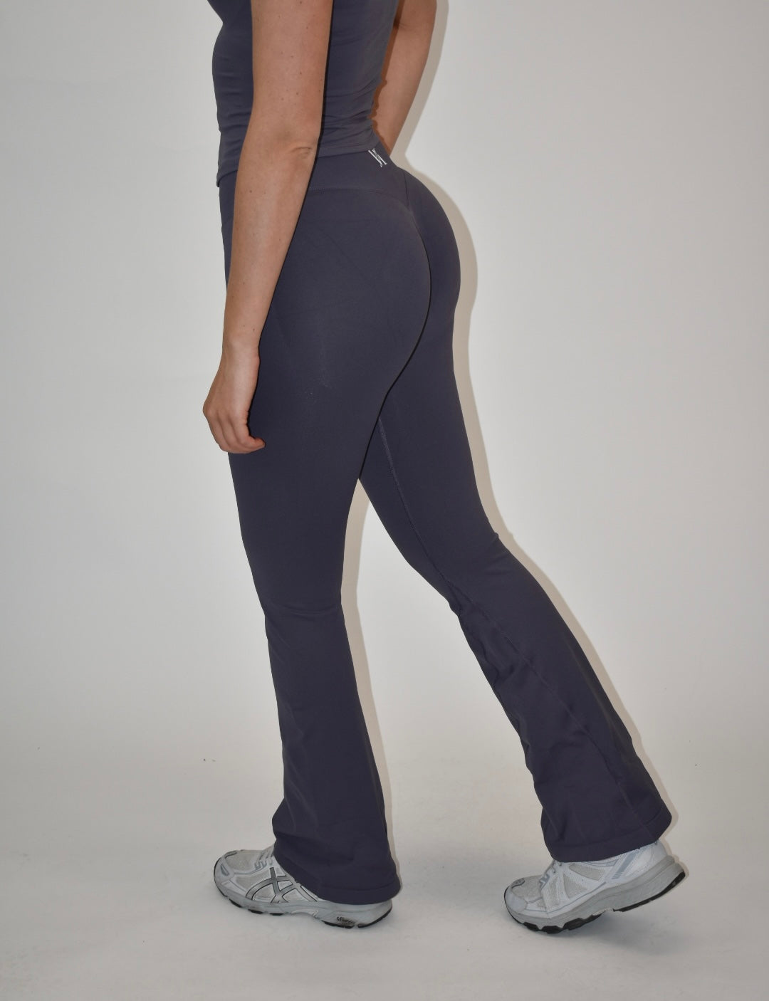 Pulse Intense Grey Flare Leggings